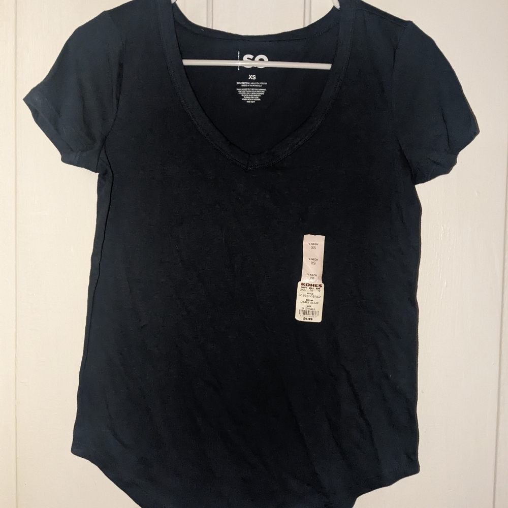Black t shirt with tags